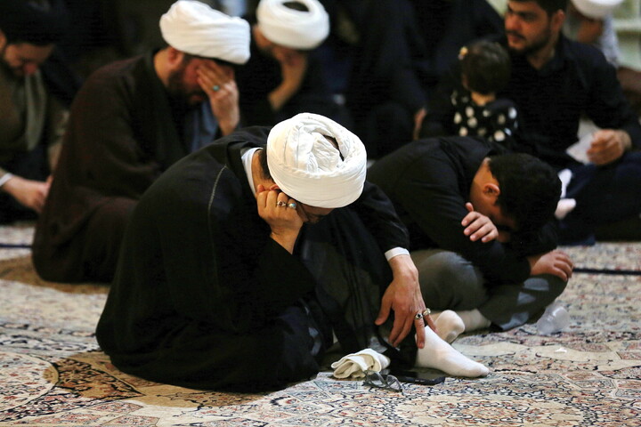مراسم اقامه عزا در شب شهادت امام حسن مجتبی (ع) و مراسم بزرگداشت رهبر شهید