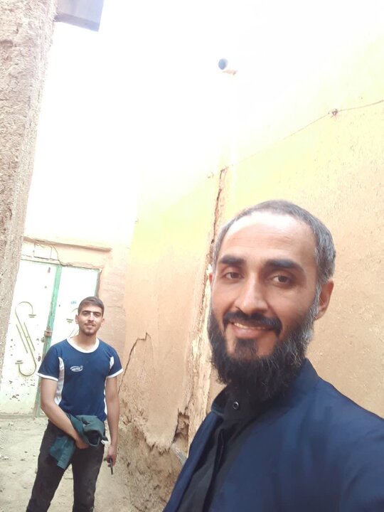 تصاویر/ مرمت خانه مددجوی کاشانی توسط گروه جهادی حجت‌الاسلام کافی