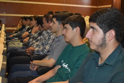 گردهمایی علمی و تربیتی مدرسه علمیه سرپلذهاب با حضور دانشآموزان مستعد+عکس گردهمایی علمی و تربیتی مدرسه علمیه سرپلذهاب با حضور دانشآموزان مستعد+عکس