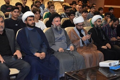 کارگاه آموزشی، دانشآموزان را با مسیر طلبگی آشنا می کند کارگاه آموزشی، دانشآموزان را با مسیر طلبگی آشنا می کند