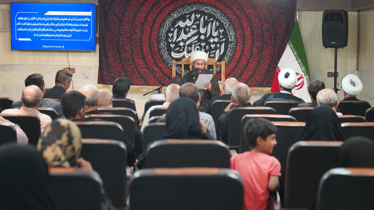 هشدار امام جمعه خوی از پیامدهای سرپیچی از ولایت و پیوند میان «راحتیطلبی» و «ذلت» هشدار امام جمعه خوی از پیامدهای سرپیچی از ولایت و پیوند میان «راحتیطلبی» و «ذلت»