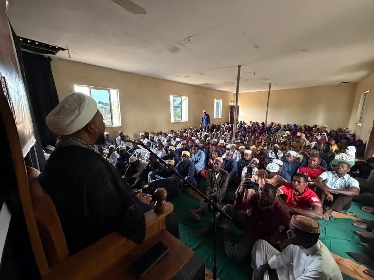 ‘ইরানের শহীদ নেতা আয়াতুল্লাহ খামেনেয়ীর শেষযাত্রা বিশ্বকে পাঁচটি শিক্ষা দিয়েছে’