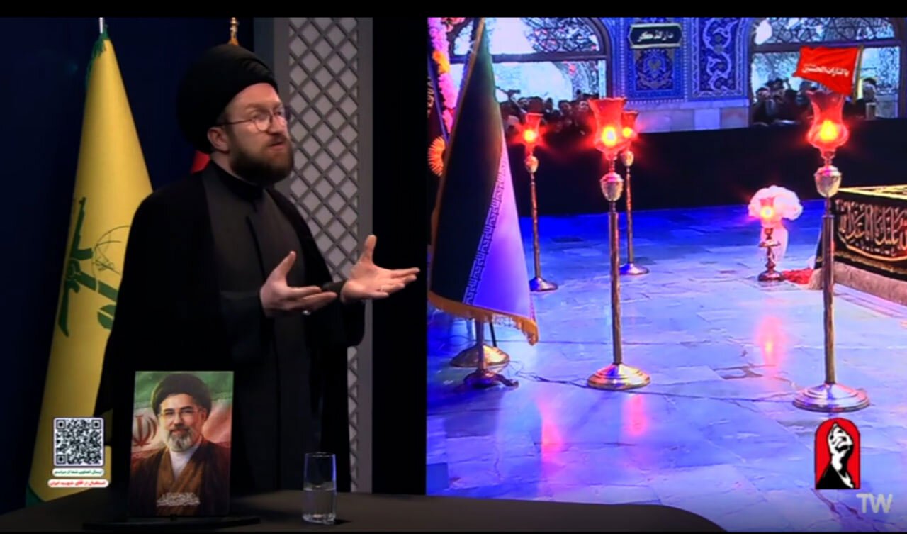 مکتب «امام شهید»؛ الگوی ایستادگی و مسئولیتپذیری امت ولایی است مکتب «امام شهید»؛ الگوی ایستادگی و مسئولیتپذیری امت ولایی است