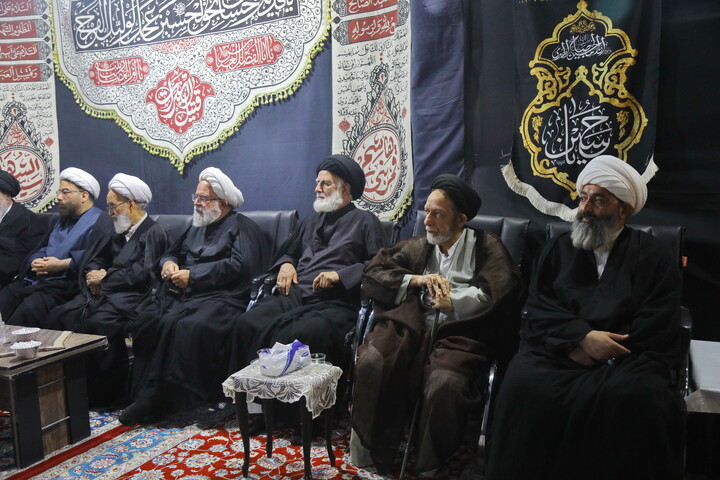 تصاویر/ مراسم عزاداری دهه اول ماه صفر در بیت مرحوم آیت الله حاج نصرالله شاه آبادی