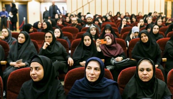 تصاویر/ آیین بزرگداشت امام شهید ایران در دانشگاه علوم پزشکی شهید بهشتی