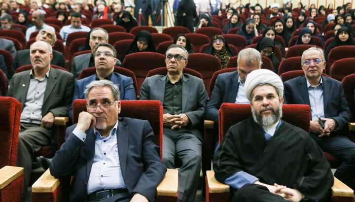 تصاویر/ آیین بزرگداشت امام شهید ایران در دانشگاه علوم پزشکی شهید بهشتی