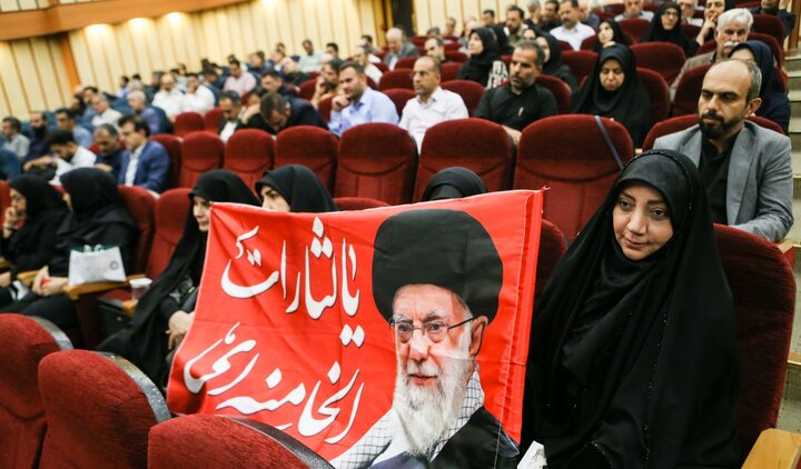 تصاویر/ آیین بزرگداشت امام شهید ایران در دانشگاه علوم پزشکی شهید بهشتی