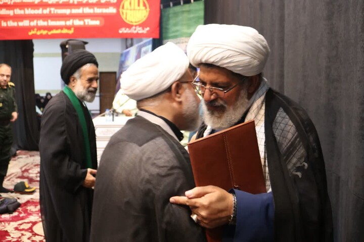 تصاویر / آئین تکریم و معارفه رئیس عقیدتی سیاسی فرماندهی انتظامی استان همدان