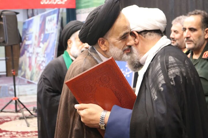 تصاویر / آئین تکریم و معارفه رئیس عقیدتی سیاسی فرماندهی انتظامی استان همدان