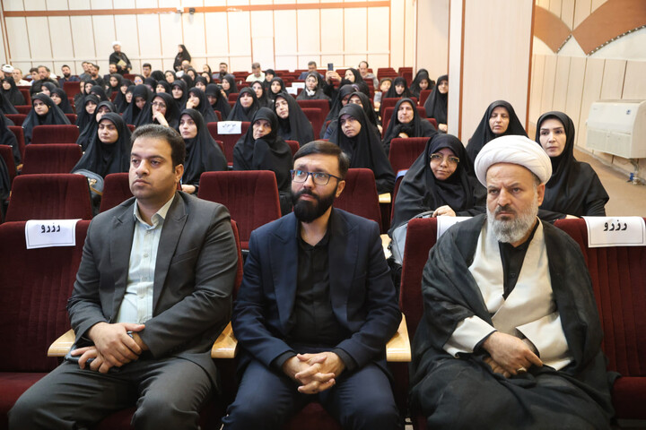 تجلیل از فعالان مدنی عرصه جنگ