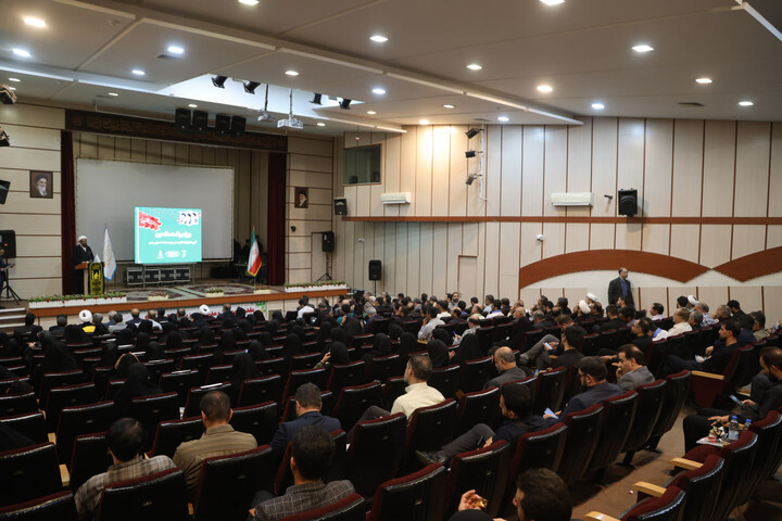 تجلیل از فعالان مدنی عرصه جنگ