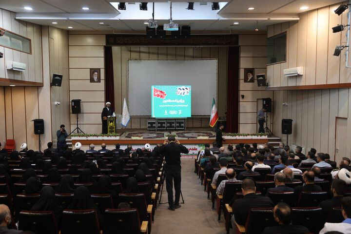 تجلیل از فعالان مدنی عرصه جنگ