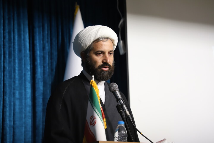 تصاویر/ آیین اختتامیه هفدهمین دوره جشنواره علامه حلی در سنندج