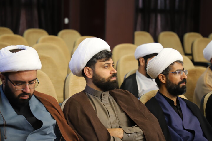 تصاویر/ آیین اختتامیه هفدهمین دوره جشنواره علامه حلی در سنندج