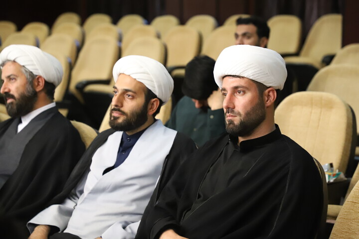تصاویر/ آیین اختتامیه هفدهمین دوره جشنواره علامه حلی در سنندج