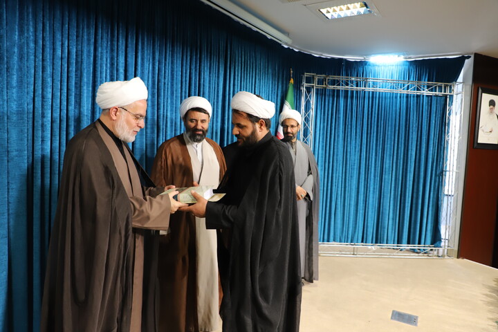 تصاویر/ آیین اختتامیه هفدهمین دوره جشنواره علامه حلی در سنندج