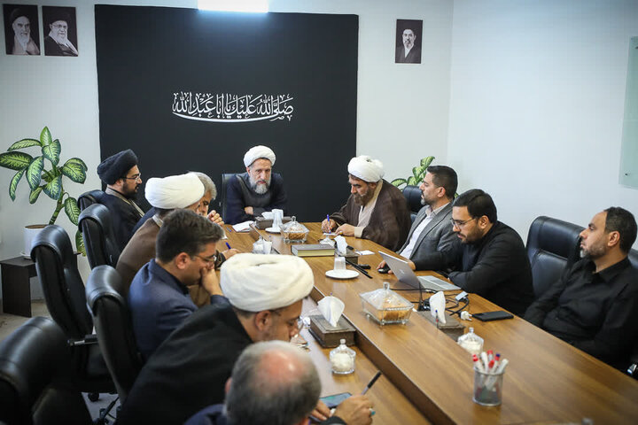 تصا ویر / چهل و پنجمین جلسه قرارگاه مردمی رهبر شهید برگزار شد