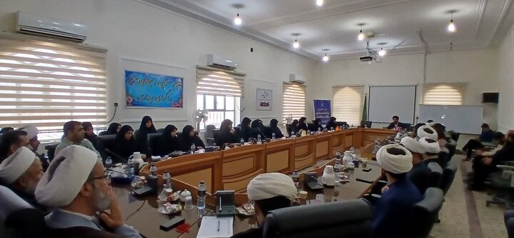 تصاویر/ نشست مبلغات شاغل در آموزش و پرورش دشتستان