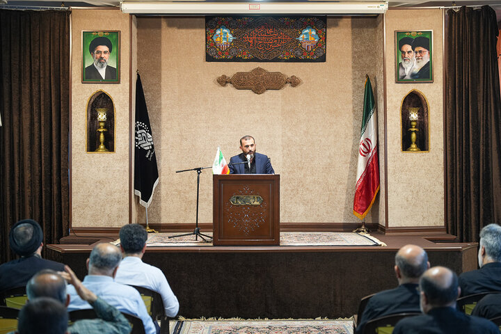 آخرین نشست توجیهی خادمان حرم بانوی کرامت برای خدمت‌رسانی به زائران اربعین + تصاویر و فیلم