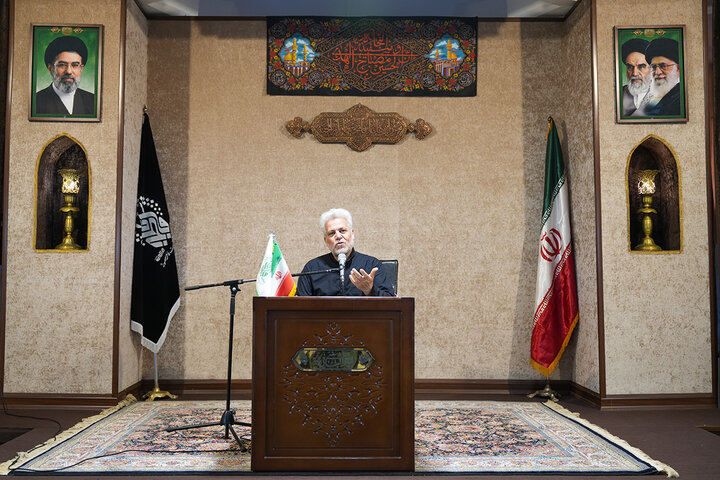 آخرین نشست توجیهی خادمان حرم بانوی کرامت برای خدمت‌رسانی به زائران اربعین + تصاویر و فیلم