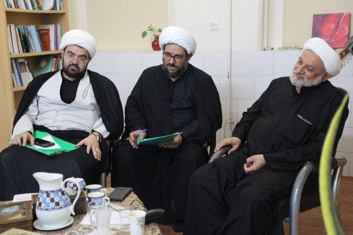 تصاویر/ آخرین روز از برگزاری متمرکز دور اول مرحله گزینش داوطلبان ورود به حوزه علمیه یزد