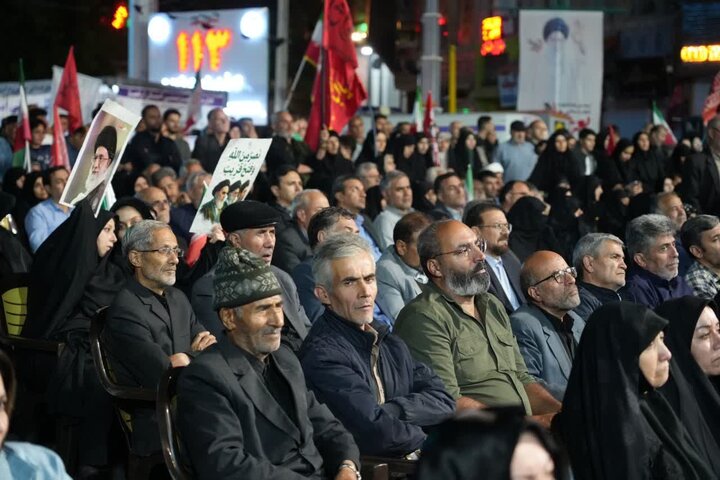 تصاویر/ سخنرانی امام جمعه اردبیل در تجمع شبانه مردمی