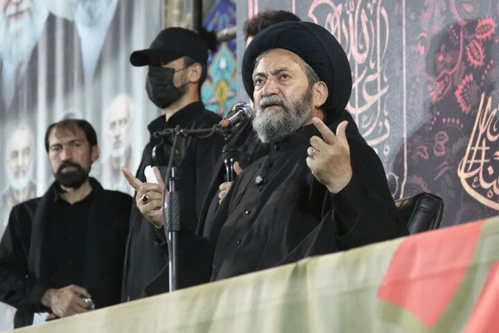 تصاویر/ سخنرانی امام جمعه اردبیل در تجمع شبانه مردمی
