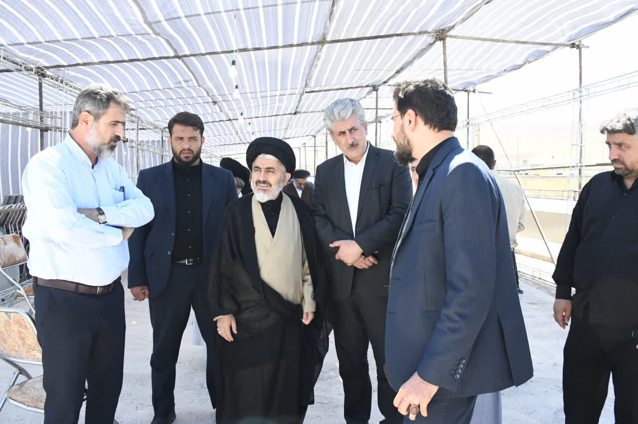 بازدید نماینده ولی فقیه در آذربایجان غربی از روند احداث موکب مردمی اربعین در سه راهی دارلک