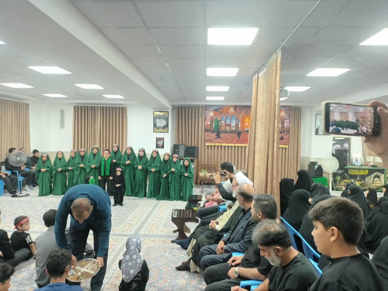 اخلاص، رمز ماندگاری انسان و آثار او است