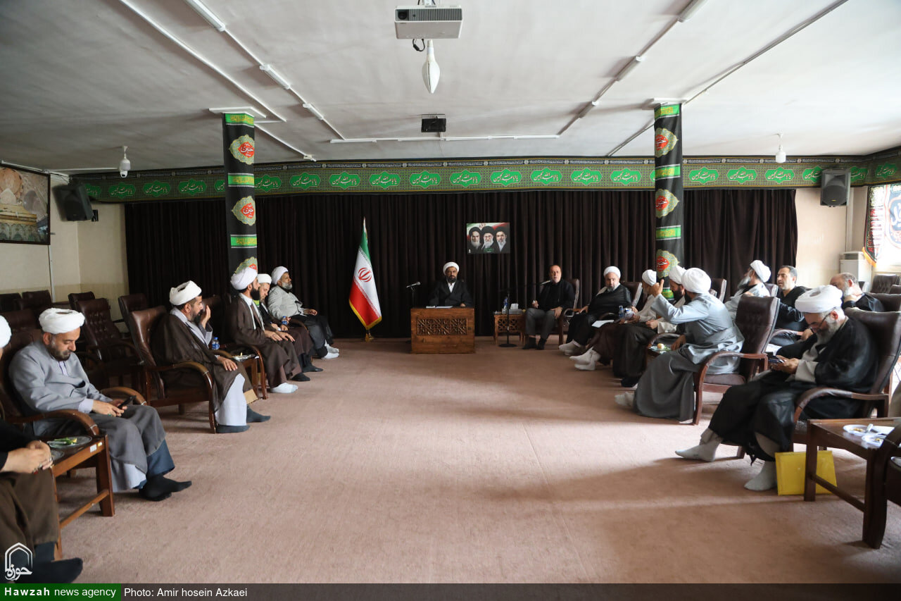 تصاویر / نشست مشترک ائمه جمعه استان همدان با نائب رئیس مجلس شورای اسلامی
