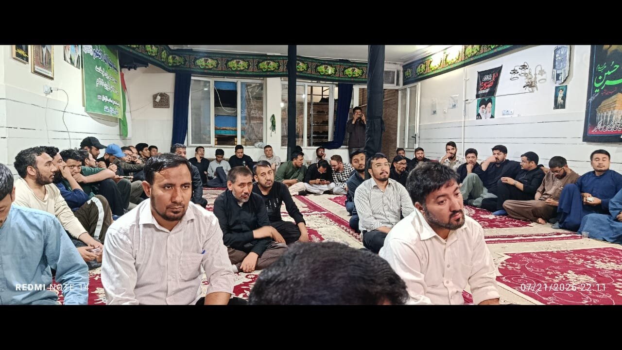 رہبرِ معظم آیت اللہ مجتبیٰ خامنہ ای عوام اور طلاب کی مشکلات پر ہمیشہ فکرمند رہتے ہیں، نمائندہ ولی فقیہ ہند