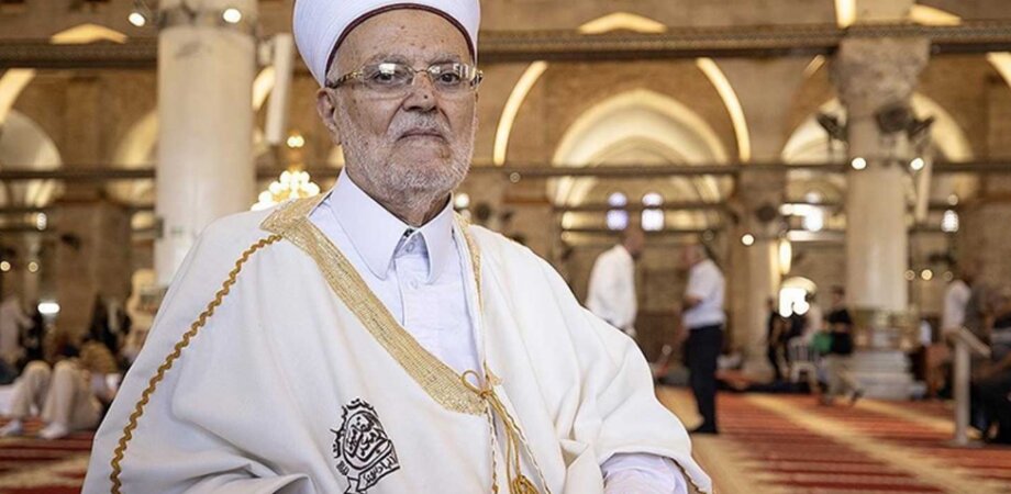 Sheikh Sabri: Israel Exploits Jewish Holidays to Judaize Al-Aqsa Mosque