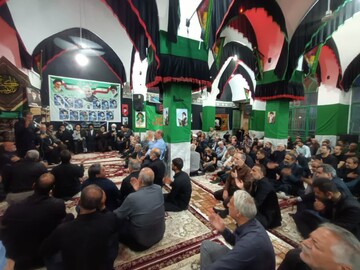 فریاد حق علیه استکبار در قلب نطنز طنین انداز شد