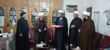 تصاویر/  تکریم و معارفه مدیر جدید مدرسه علمیه اسدآباد
