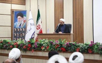 فیلم| برگزاری دوره توانمندسازی شیوه‌های مواجهه با نسل نو در حوزه علمیه یزد