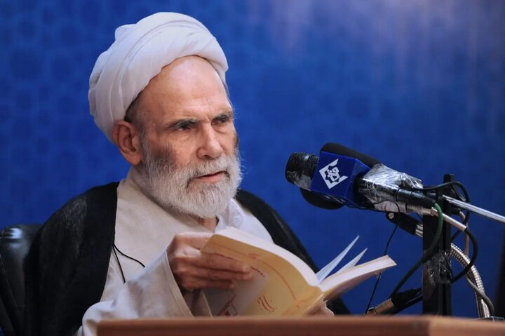 درس اخلاق | حیا؛ موهبتِ فطری و غریزه‌یِ انسانی برایِ جلوگیری از مسخِ باطنی