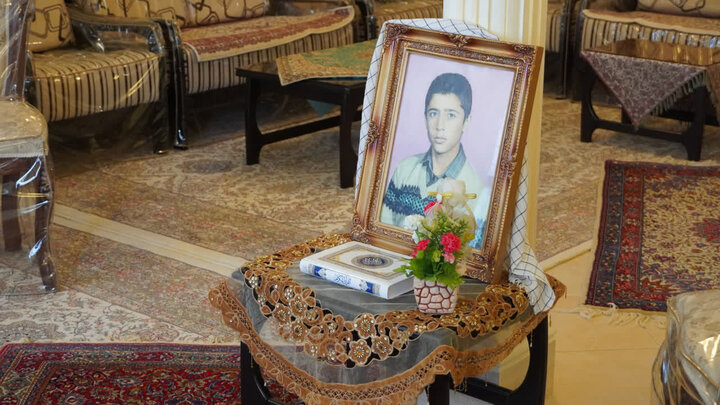 تصاویر/ تجلیل از خانواده شهید سجادی‌منظور با حضور مدیرکل تبلیغات اسلامی استان همدان