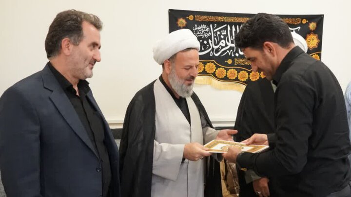 تصاویر/ نشست مدیرکل تبلیغات اسلامی همدان با کارکنان اداره تبلیغات اسلامی ملایر