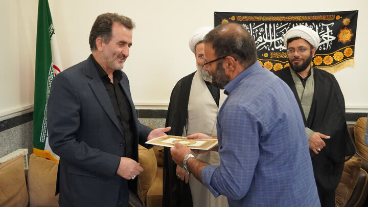 تصاویر/ نشست مدیرکل تبلیغات اسلامی همدان با کارکنان اداره تبلیغات اسلامی ملایر