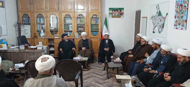 تصاویر/ حجت‌ الاسلام حیدری مدیر جدید مدرسه علمیه اسدآباد معرفی شد