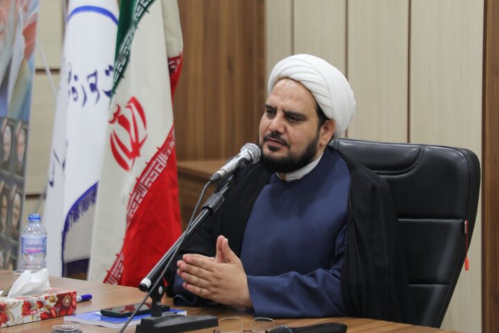 تصاویر/ برگزاری دوره توانمندسازی شیوه‌های مواجهه با نسل نو در حوزه علمیه یزد