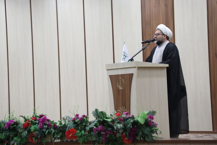 تصاویر/ برگزاری دوره توانمندسازی شیوه‌های مواجهه با نسل نو در حوزه علمیه یزد