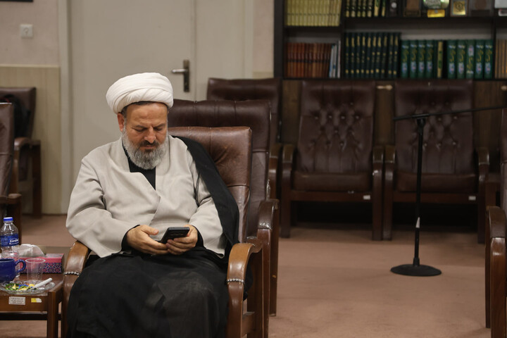 دیدار امام جمعه همدان با رئیس مرکز خدمات