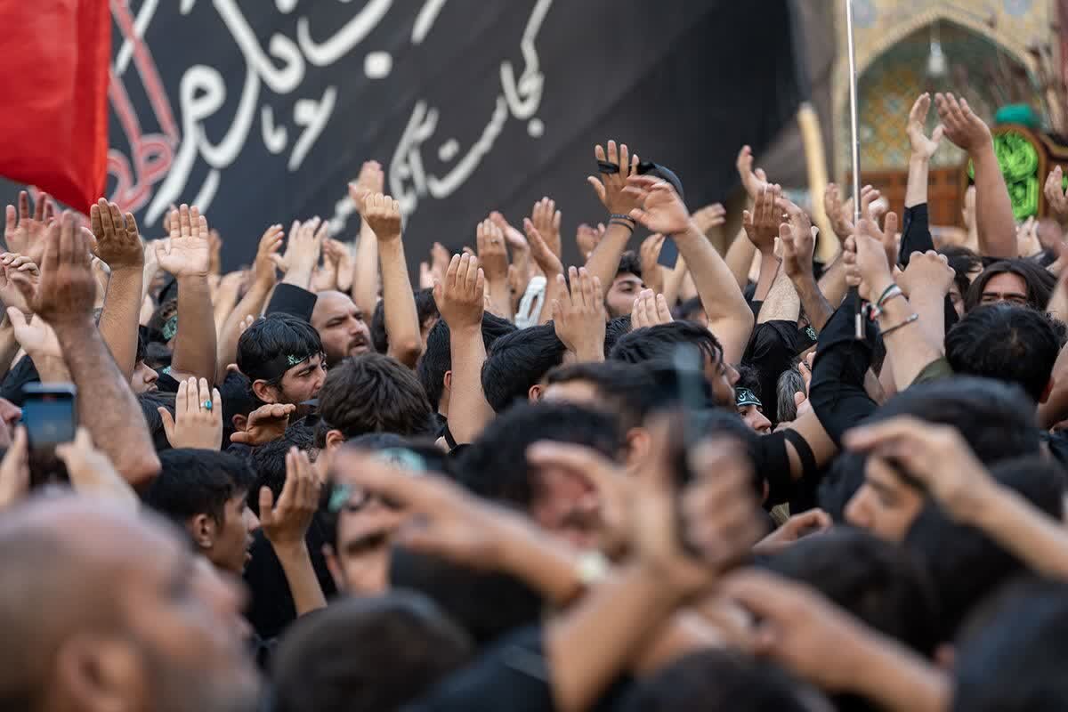 عزاداری هیئات مذهبی در سالروز شهادت امام حسن مجتبی(ع) در حرم مطهر بانوی کرامت + عکس و فیلم عزاداری هیئات مذهبی در سالروز شهادت امام حسن مجتبی(ع) در حرم مطهر بانوی کرامت + عکس و فیلم