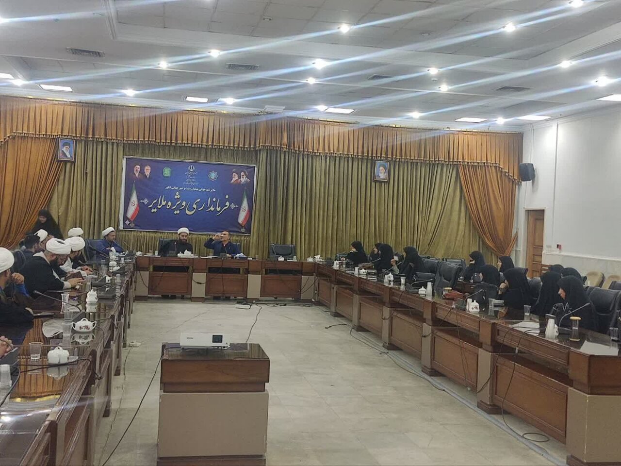 برگزاری جلسه جهاد تبیین و تکریم مبلغان طرح هجرت و امین شهرستان ملایر