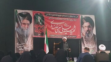 حرکت در مسیر مقابله با ظلم و استکبار باید بابصیرت و نگاه مهدوی همراه باشد