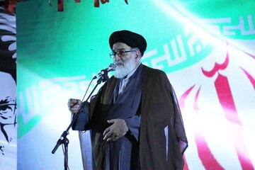 آمریکا وارد عملیات زمینی شود، ایران گورستان آنها خواهد شد