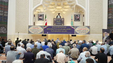 توهین به مسئولان، «مهمات جنگی» برای دشمن است