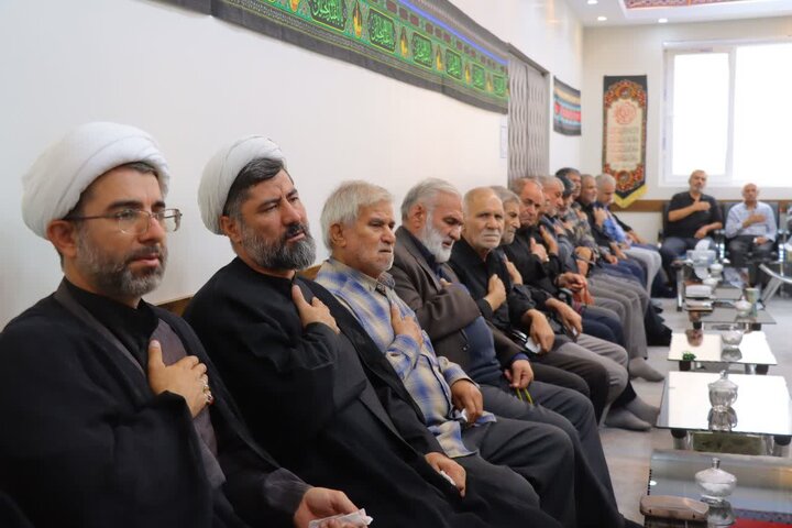تصاویر/ مراسم روضه‌خوانی در دفتر امام‌ جمعه اسلامشهر
