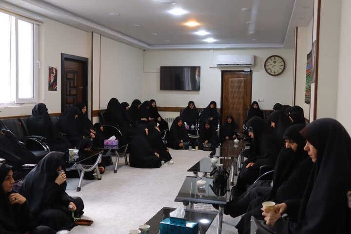 تصاویر/ مراسم روضه‌خوانی در دفتر امام‌ جمعه اسلامشهر